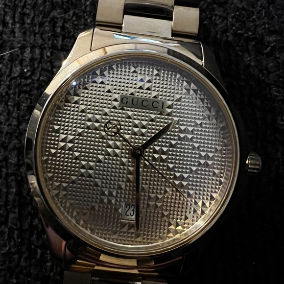 Gucci G Timeless Gold 38 mm YA126461 - Picture 1 of 4
